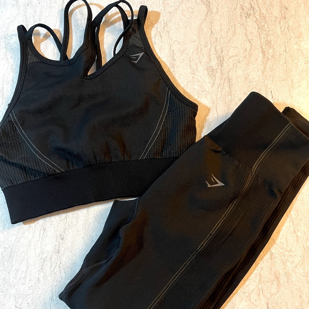 Gymshark Bralette and Leggings Set Small